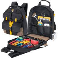 Sac &agrave; dos avec prises de recharge pour appareils &eacute;lectroniques, 13-1/2" lo x 5-1/4" la, Noir, Polyester Mukwa Safety Services