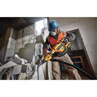 Extracteur de poussi&egrave;re pour ciselage au marteau de d&eacute;molition Mukwa Safety Services
