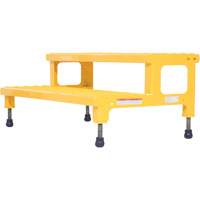 Plate-forme ajustable Step-Mate, 2 marche(s), 36-3/16" la x 22-7/8" lo x 15-1/4" h, Capacit&eacute; 500 lb Mukwa Safety Services