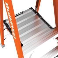 Escabeau avec plateforme Safespace, 12', Cap. De 300 lb Mukwa Safety Services