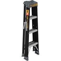 Step Ladder, 4', Fibreglass, 250 lbs. Capacity, Type 1 Mukwa Safety Services